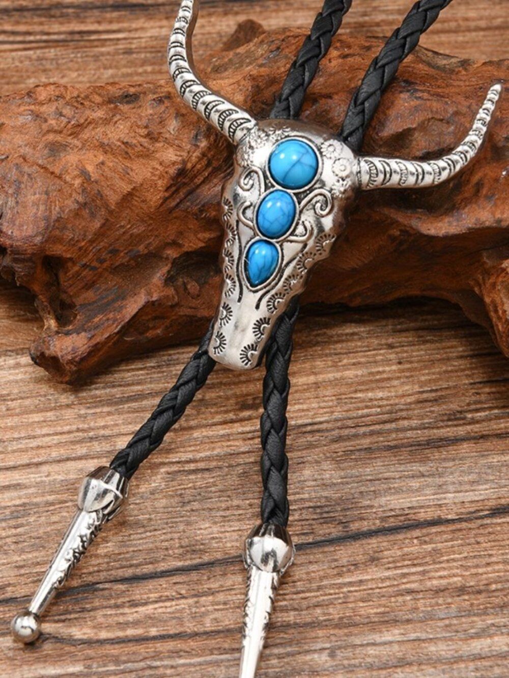 NWT Western Longhorn Bull Skull Faux Turquoise Vegan Leather Bolo Tie Necklace